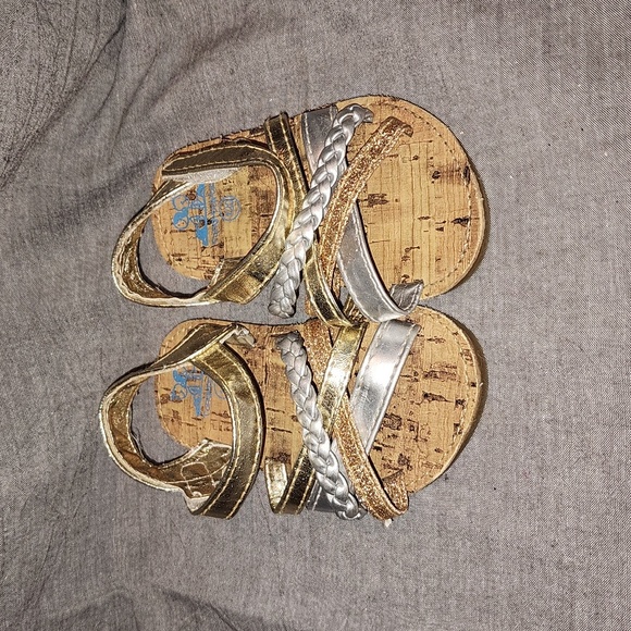 Baby Girl Sandals size 3 - Picture 1 of 2